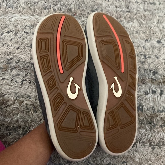 OluKai gray and Red lightweight slip on no laces to tie Sneakers sz 11 - Picture 10 of 10